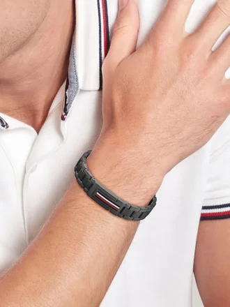 Armband aus Edelstahl mit Flaggenstreifen Armband aus Edelstahl mit Flaggenstreifen
