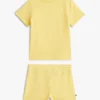 Babys-Set aus T-Shirt und Shorts mit Flaggenlogo Babys-Set aus T-Shirt und Shorts mit Flaggenlogo
