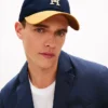 Baseball-Cap mit Monogramm-Logo Baseball-Cap mit Monogramm-Logo