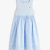 Besticktes Kombikleid mit Lochstickerei für Kinder