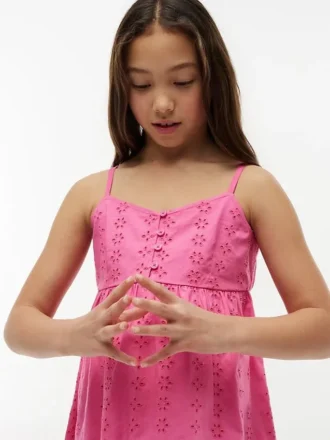 Besticktes Lochstick-Kleid für Kinder