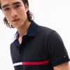 Besticktes Polohemd mit Streifen in Regular Fit Besticktes Polohemd mit Streifen in Regular Fit
