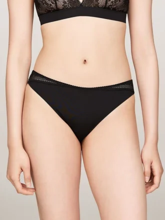 Bikini-Slip aus Strick mit Spitze Bikini-Slip aus Strick mit Spitze