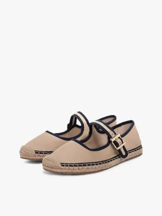 Canvas-Espadrilles im Mary-Jane-Stil Canvas-Espadrilles im Mary-Jane-Stil
