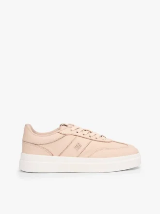 Court-Sneaker aus genarbtem Leder