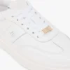 Court-Sneaker aus genarbtem Leder Court-Sneaker aus genarbtem Leder