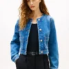 Damenjacke aus Denim mit mittlerer Waschung