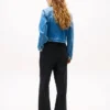 Damenjacke aus Denim mit mittlerer Waschung