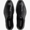Derby-Schuh aus Leder mit Einsätzen Derby-Schuh aus Leder mit Einsätzen