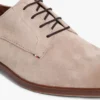Derby-Schuh aus Wildleder Derby-Schuh aus Wildleder