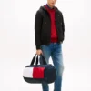 Duffle-Tasche mit Colorblock-Flaggenlogo Duffle-Tasche mit Colorblock-Flaggenlogo