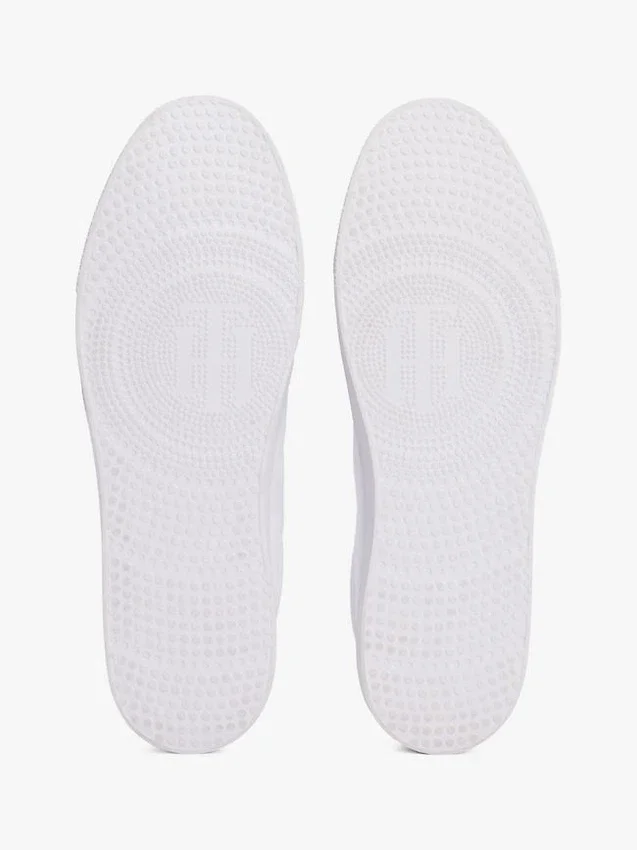Einfarbiger Ledersneaker Einfarbiger Ledersneaker