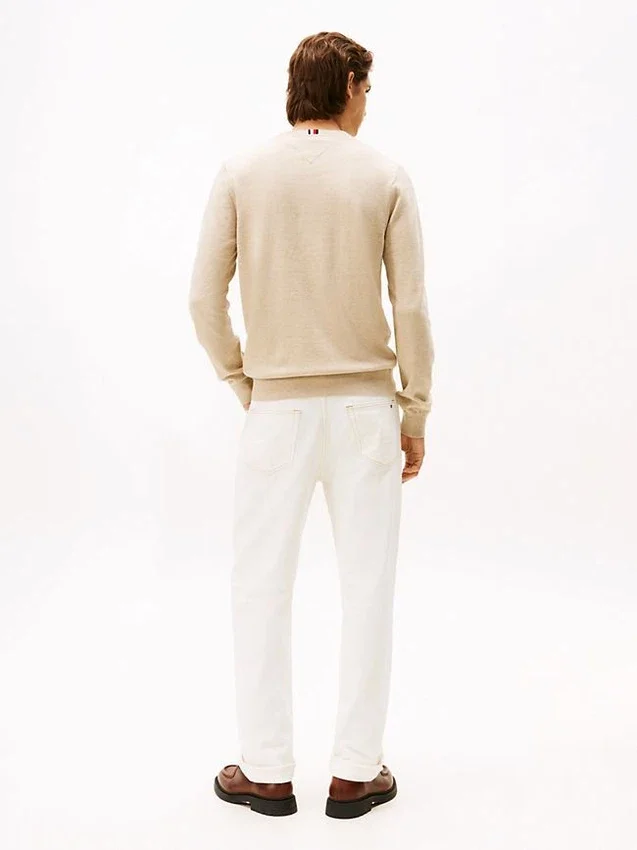 Einfarbiger Pullover mit V-Ausschnitt und Logo Einfarbiger Pullover mit V-Ausschnitt und Logo