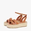 Espadrille mit gedrehten Lederriemen und Plateausohle Espadrille mit gedrehten Lederriemen und Plateausohle