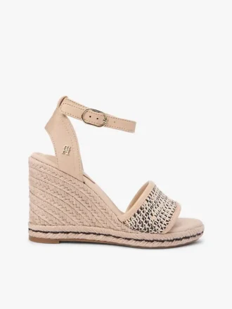 Espadrille-Sandale mit Keilabsatz aus Raffia