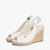 Espadrille-Sandale mit Keilabsatz und Fersenriemen Espadrille-Sandale mit Keilabsatz und Fersenriemen