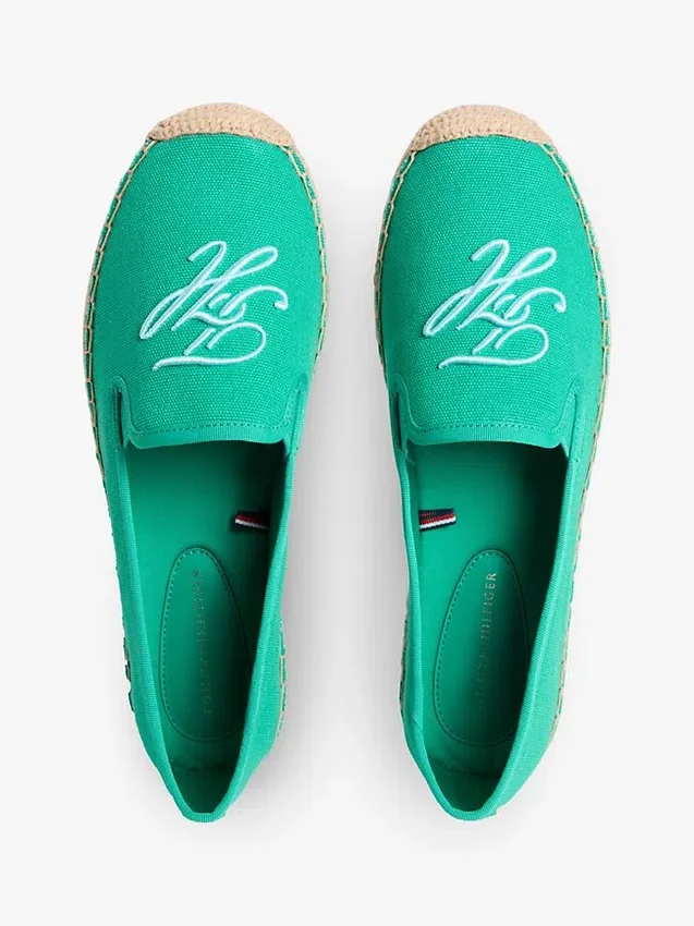 Espadrilles aus Canvas mit Schriftzug-Monogramm Espadrilles aus Canvas mit Schriftzug-Monogramm