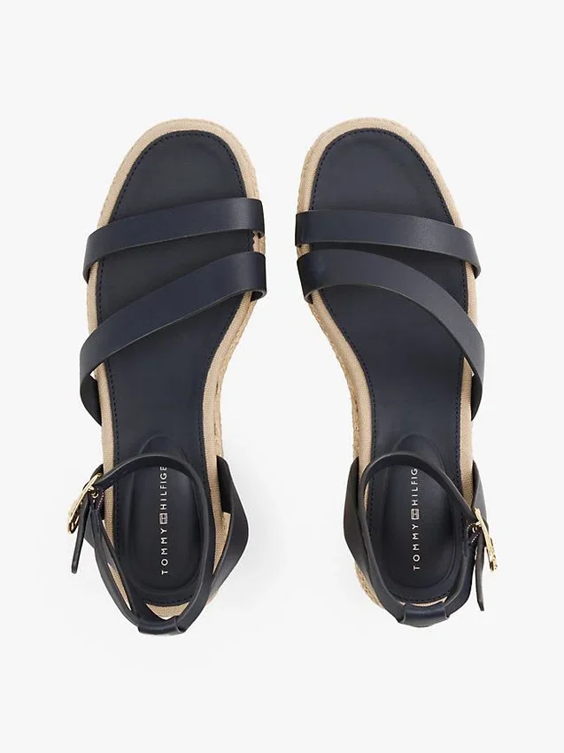 Espadrilles mit Lederriemen und Plateau Espadrilles mit Lederriemen und Plateau