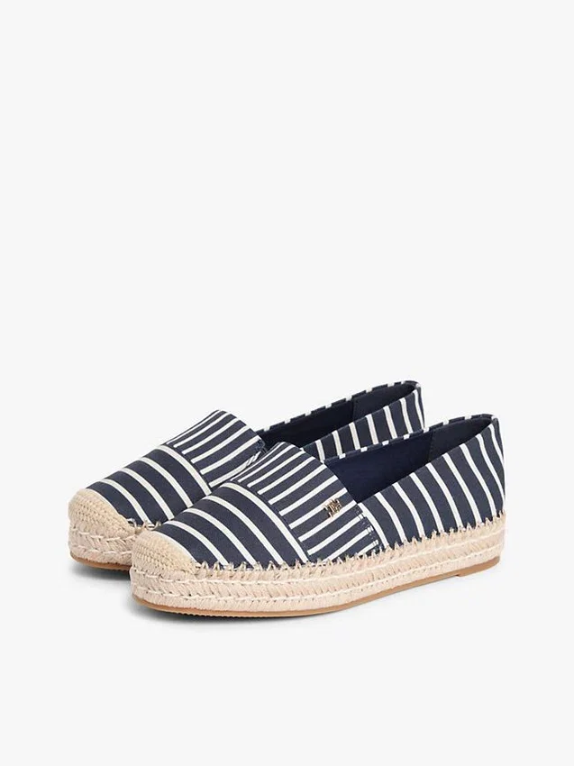 Espadrilles mit Streifenmuster und Plateausohle Espadrilles mit Streifenmuster und Plateausohle