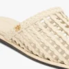 Flache Pantolette mit offenem Gewebe