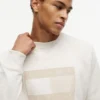 Flag-Logo-Sweatshirt mit gebürsteter Innenseite und Raglanärmeln Flag-Logo-Sweatshirt mit gebürsteter Innenseite und Raglanärmeln