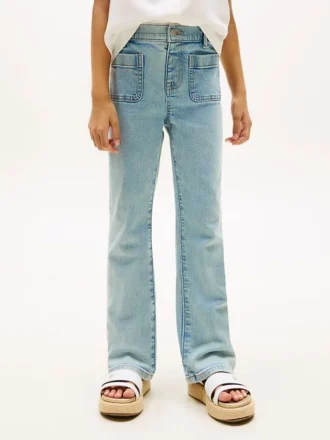 Flare-Jeans für Kinder mit aufgesetzten Taschen