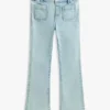 Flare-Jeans für Kinder mit aufgesetzten Taschen