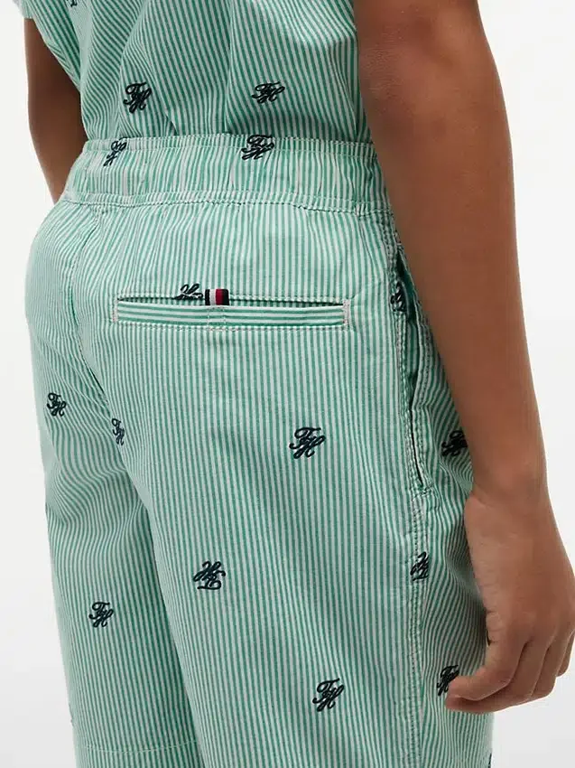 Gestreifte Shorts mit Monogramm-Logo für Kinder Gestreifte Shorts mit Monogramm-Logo für Kinder