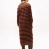 Gestreiftes Pulloverkleid aus Wolle und Kaschmir Gestreiftes Pulloverkleid aus Wolle und Kaschmir