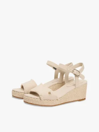 Gewebte Espadrille-Sandale mit Keilabsatz Gewebte Espadrille-Sandale mit Keilabsatz
