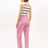 Gingham-Seersucker-Hose mit Gürtel und konischem Schnitt