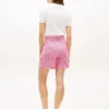 Gingham-Seersucker-Shorts mit Gürtel