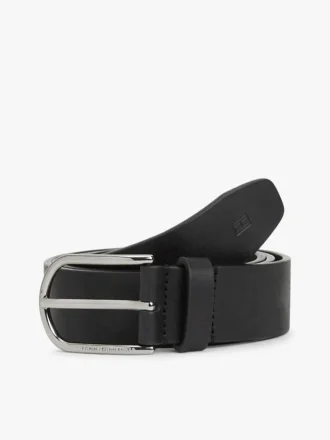 Gürtel aus glattem Leder mit runder Schnalle Gürtel aus glattem Leder mit runder Schnalle