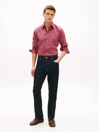 Jeans in gerader Passform