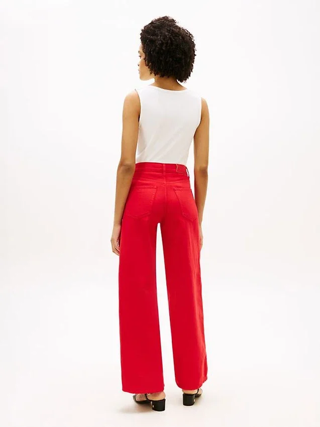 Jeans mit unversäubertem Saum, hoher Taille und weitem Bein Jeans mit unversäubertem Saum, hoher Taille und weitem Bein