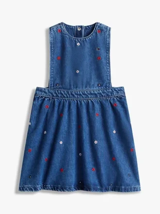 Kinder-Jumperkleid aus Denim mit durchgehendem Blumenmuster Kinder-Jumperkleid aus Denim mit durchgehendem Blumenmuster