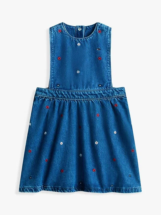 Kinder-Jumperkleid aus Denim mit durchgehendem Blumenmuster Kinder-Jumperkleid aus Denim mit durchgehendem Blumenmuster