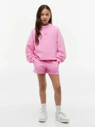 Kinder-Sweatshorts mit tonalen Flaggen Kinder-Sweatshorts mit tonalen Flaggen
