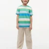 Kinder-T-Shirt mit bunten Streifen Kinder-T-Shirt mit bunten Streifen