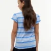 Kinder-T-Shirt mit Streifen und Rüschen an den Ärmeln Kinder-T-Shirt mit Streifen und Rüschen an den Ärmeln
