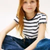 Kinder-T-Shirt mit Streifen und Rüschenärmeln