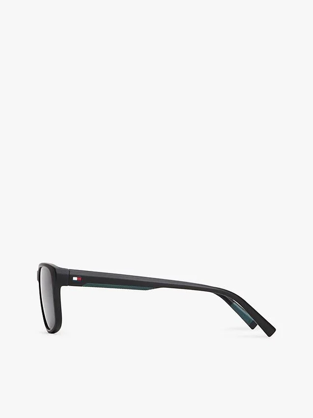 Klassische Sonnenbrille mit rechteckigem Rahmen Klassische Sonnenbrille mit rechteckigem Rahmen