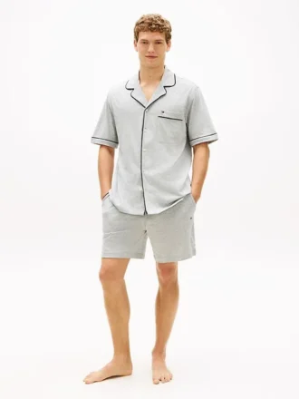 Kurzarmhemd & kurze Schlafhose Kurzarmhemd & kurze Schlafhose