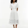 Kurzärmeliges Popeline-Shirtkleid Kurzärmeliges Popeline-Shirtkleid