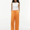 Leichte Pull-On-Hose aus Leinenmischung Leichte Pull-On-Hose aus Leinenmischung