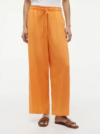 Leichte Pull-On-Hose aus Leinenmischung Leichte Pull-On-Hose aus Leinenmischung