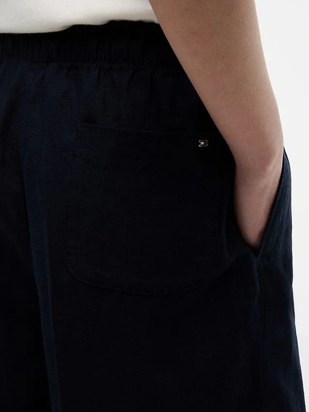 Leichte Pull-On-Hose aus Leinenmischung Leichte Pull-On-Hose aus Leinenmischung