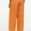 Leichte Pull-On-Hose aus Leinenmischung Leichte Pull-On-Hose aus Leinenmischung