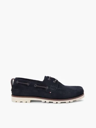 Leichter Bootsschuh aus Wildleder Leichter Bootsschuh aus Wildleder
