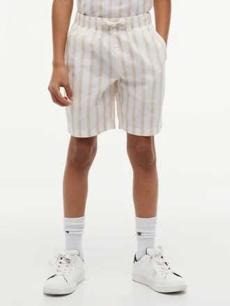 Lässige gestreifte Leinen-Mischung-Shorts für Kinder Lässige gestreifte Leinen-Mischung-Shorts für Kinder